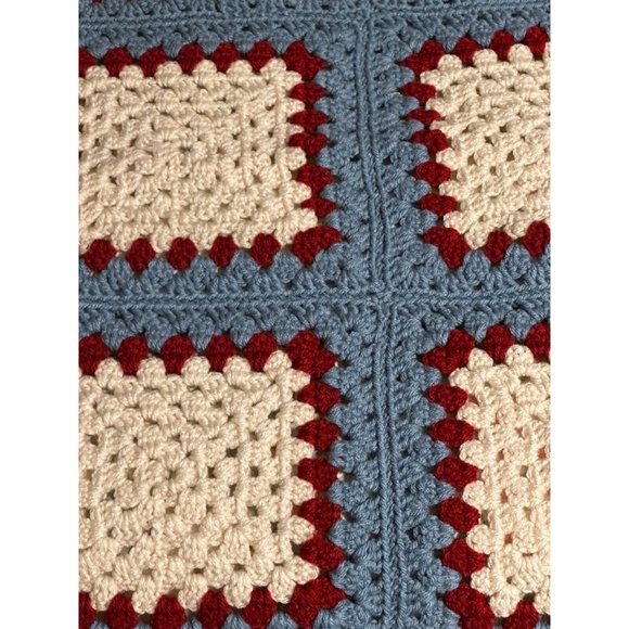 Crochet Granny Square Roseanne Afghan Blanket Throw Baby Crib Retro Grannycore - Picture 3 of 6